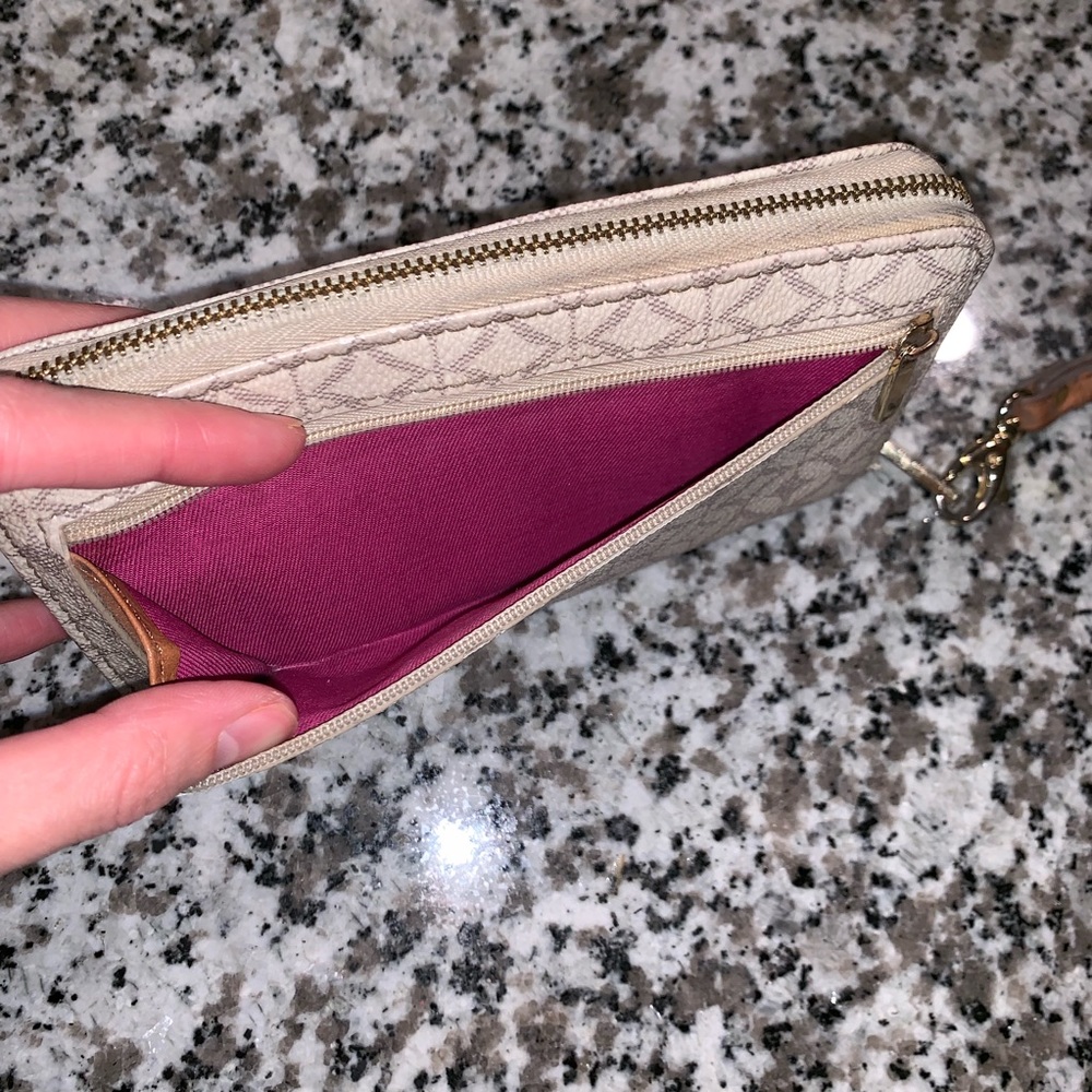 Fossil Wallet - Picture 8 of 8
